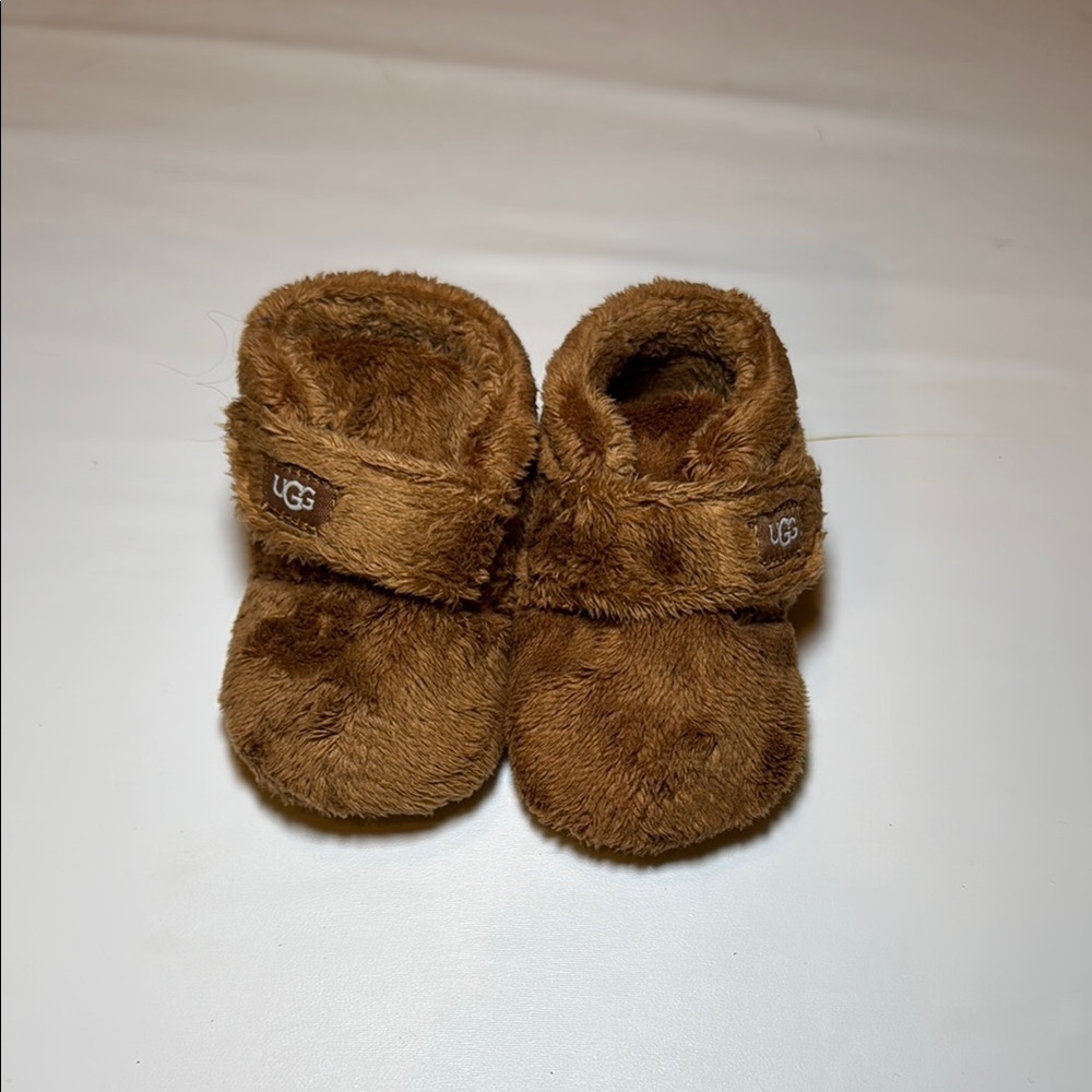 UGG Bixbee Bootie in Chestnut Size 02/03 6-12 Months